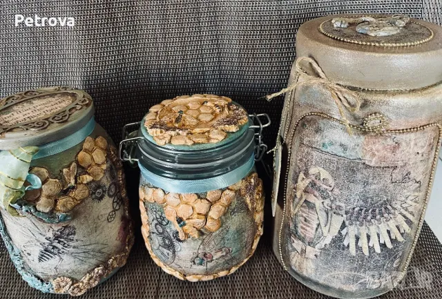 Голям буркан с декупаж, снимка 5 - Декорация за дома - 47311946