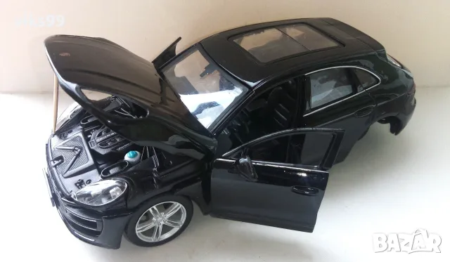 Метална количка Bburago Porsche Macan Мащаб 1:24, снимка 2 - Колекции - 55854051