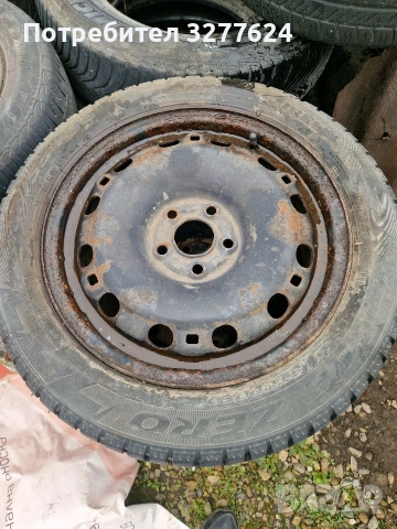 зимни гуми с шипове с железни джанти за VW, снимка 3 - Гуми и джанти - 53504417