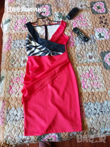 Червена рокля, снимка 2 - Рокли - 40223216