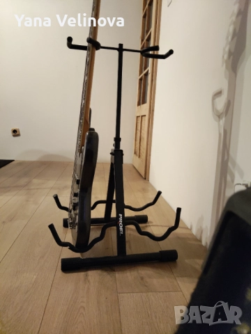 Китара и двойна стойка за китара, снимка 2 - Струнни инструменти - 52419378