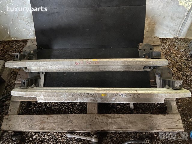 Предна греда/Греда под броня/Греда зад броня Ауди КЮ 7 КЮ7 3.0 4.2 ТДИ/Audi Q7 3.0 4.2 TDI, снимка 1