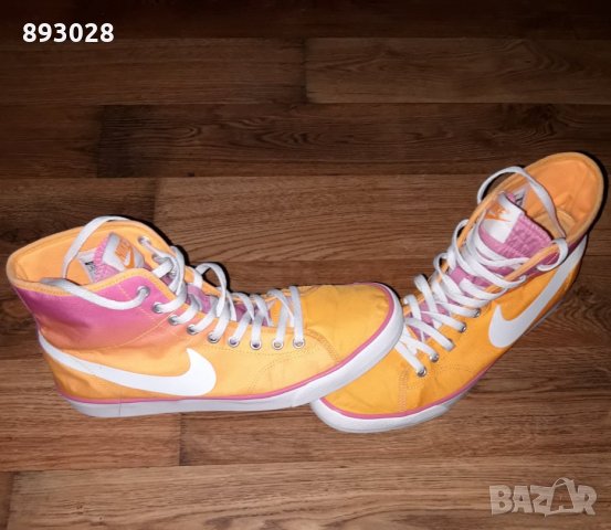 Лимитирана серия кецове Nike , снимка 2 - Кецове - 34174919