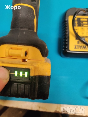Винтоверт DEWALT DCD 708 , снимка 6 - Винтоверти - 52006555