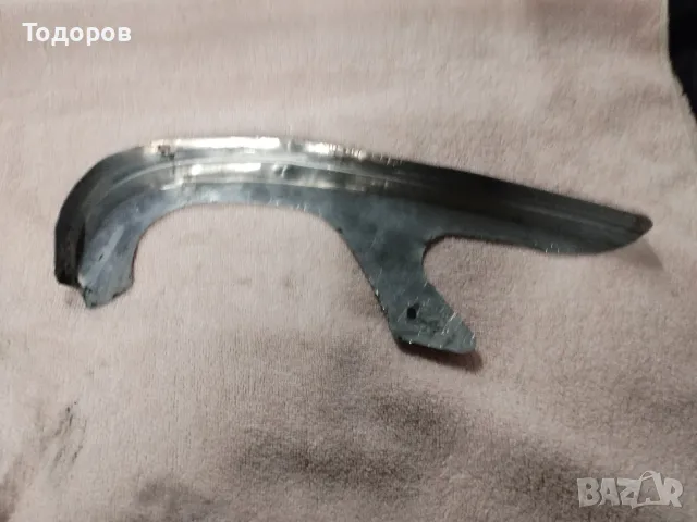 Peugeot ,ретро предпазител за верига за колело велосипед, снимка 3 - Части за велосипеди - 49421493