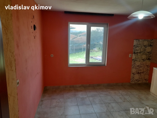 Продавам къща с.Крапец Враца, снимка 9 - Къщи - 52651124