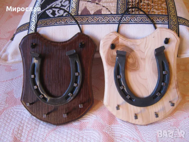 Дървена закачалка за ключове с истинска подкова и клинци., снимка 6 - Декорация за дома - 48126901