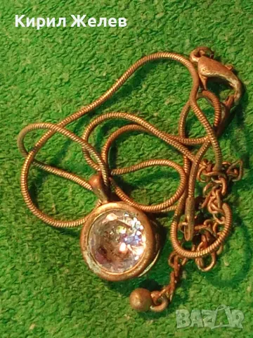 СТАРО ПОСРЕБРЕНО НЕЖНО КОЛИЕ с МЕДАЛЬОН с ФАСЕТИРАН БЛЕСТЯЩ КРИСТАЛ 38793, снимка 13 - Колиета, медальони, синджири - 47336494