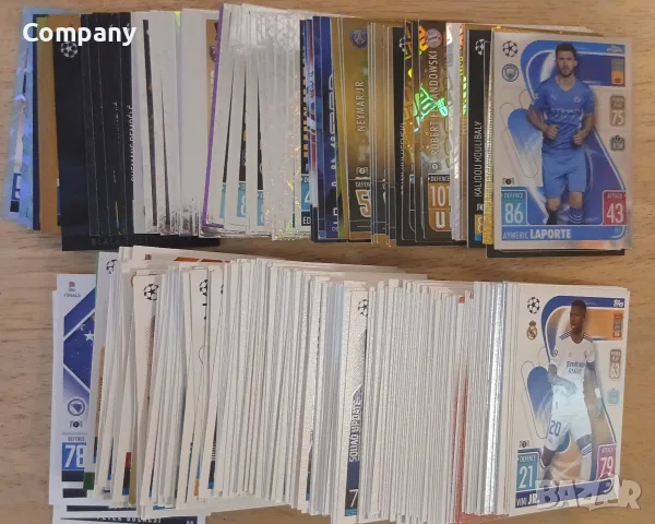 300 карти Match Attax Topps Топс