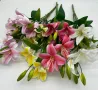 Изкуствени стръкове с лилии, снимка 1