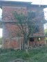 Продавам самостоятелна къща на 2 етажа с таванско и сутерен, снимка 3