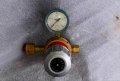 Руски редуцил вентил за газ ликвидация единичен манометър, снимка 1 - Други машини и части - 34798578