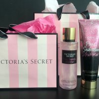 Victoria’s Secret Love Spell Shimmer подаръчни комплекти с блестящи частици, лосиони, спрейове, снимка 3 - Подаръци за жени - 34834220