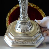 Френски готически двоен свещник от калай 1.5 кг. , снимка 4 - Антикварни и старинни предмети - 44620463