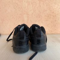 Обувки Nike, снимка 2 - Детски маратонки - 44353745