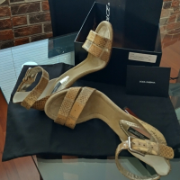 Dolce & Gabbana оригинални дамски сандали, снимка 14 - Дамски обувки на ток - 44695071