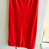 Продавам елегантна червена рокля на Дика 36 номер , снимка 4 - Рокли - 36477194