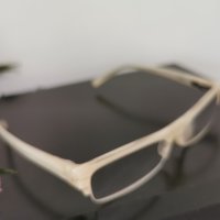 леки и модерни рамки очила  марка Foster grant 39 лева  , снимка 3 - Слънчеви и диоптрични очила - 42202728
