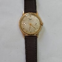 Рядък немски  позлатен мъжки часовник Voigt Atlantic  от 1950 г., снимка 4 - Други ценни предмети - 42535694