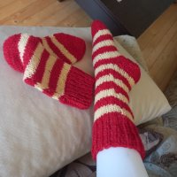 Ръчно плетени дамски чорапи от вълна, размер 38, снимка 1 - Дамски чорапи - 41755712