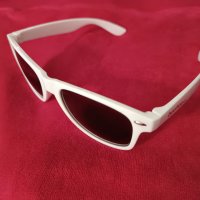 Слънчеви очила Boohoo, снимка 3 - Слънчеви и диоптрични очила - 44356329