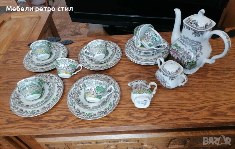 Красив английски порцеланов сервиз за чай/кафе на Myott Staffordshire, ръчно рисуван с ловни сцени. , снимка 1