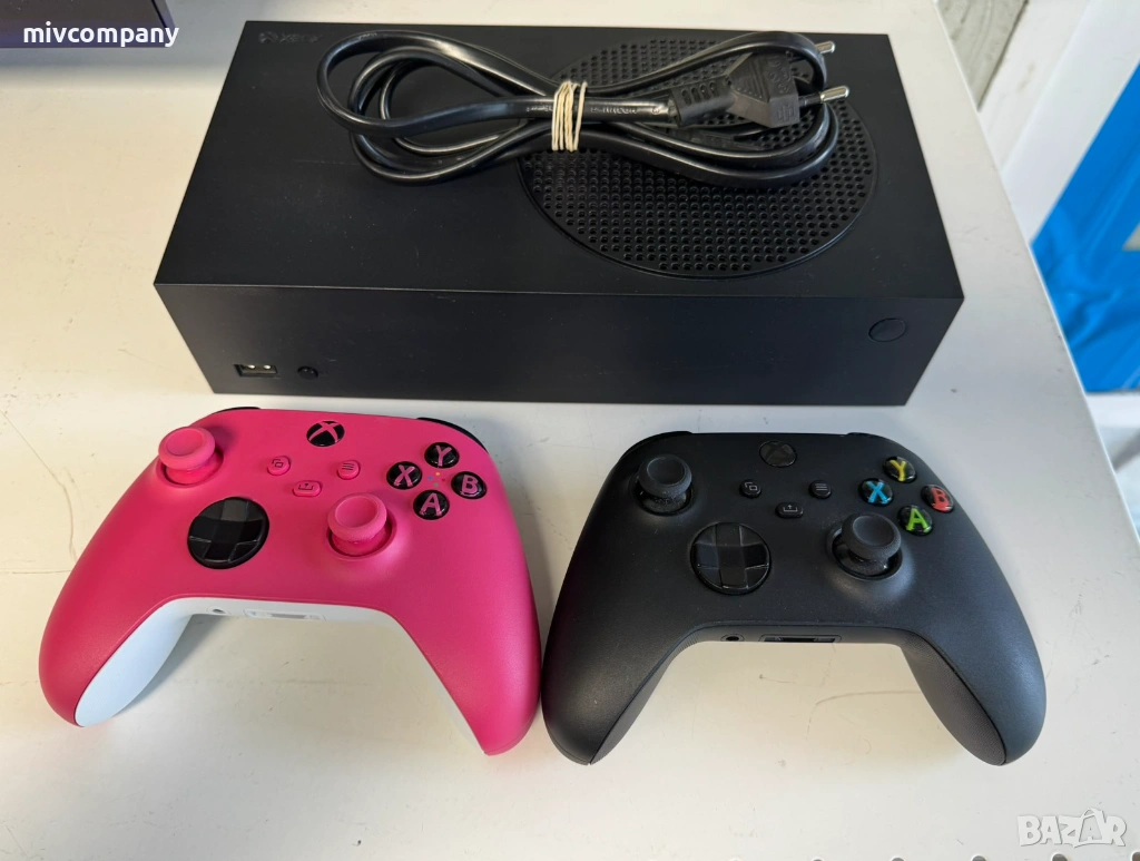 Конзола Xbox Series S - 1TB Digital+2 джойстика, снимка 1
