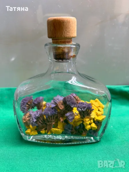 Шишенче бутилка за колекция , интериор ... винтидж, снимка 1