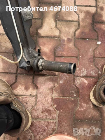 Оригинален гумен бензинопровод на гърловината за Фолксваген Тоуран Vw Touran само за 20лв. 1T0201404