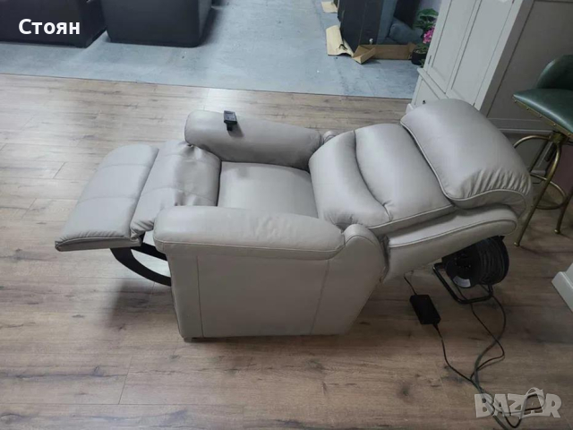 Сив кожен фотьойл за възрастни хора с ел. релакс механизъм La-z-boy, снимка 9 - Дивани и мека мебел - 44605844