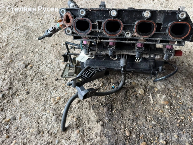 пластмасов колектор 00551970100 за Fiat Stilo 1.6i бензин цена 35 евро     0899293916 Стелиян Силист