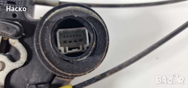 Брава Задна Дясна Тойота Корола Версо Toyota Corolla Verso 2000 - 2004 г., снимка 2 - Части - 48580391