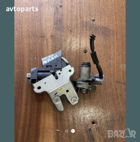 Audi a4 b7 седан ключалка багажник, снимка 2 - Части - 40387620