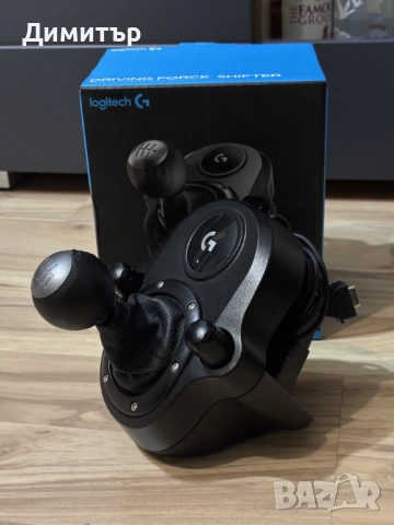 Скоростен лост Logitech driving force Shifter, снимка 3 - Джойстици и геймпадове - 53688907