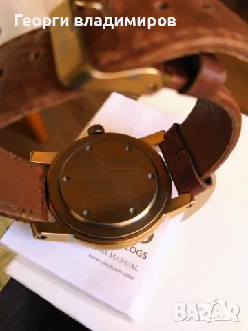 Оригинален,много красив и масивен часовник NIXON, снимка 2 - Мъжки - 49481412