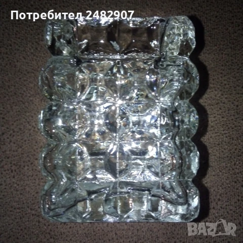 Стара стъклена ваза , снимка 2 - Антикварни и старинни предмети - 51303721