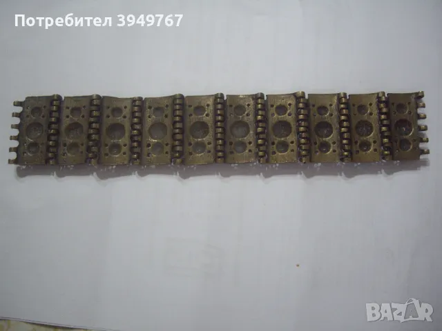 Стара бронзова гривна., снимка 3 - Антикварни и старинни предмети - 49315664