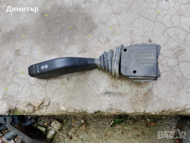 Лостче - Превключвател Светлени Мигачи За Опел Астра Ф 1994г / Opel Astra F 1994y