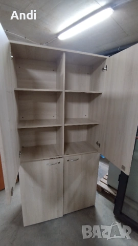 Продавам Гардероб - с четири врати и рафтове 203/40/100 със забележки, снимка 12 - Гардероби - 53331669