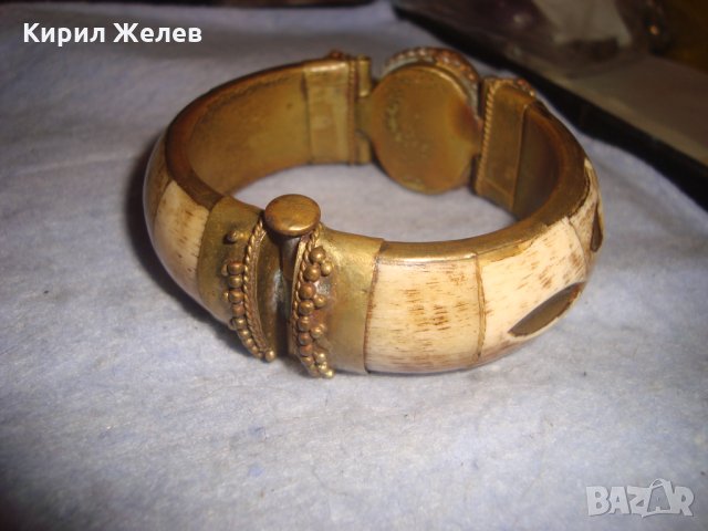 СТАРА НЕФРИТЕНА ТИБЕТСКА ЕТНОГРАФСКА БРОНЗОВА ГРИВНА с ОБКОВ от РОГ МАЙСТОРСКА РЪЧНА ИЗРАБОТКА 26205, снимка 6 - Антикварни и старинни предмети - 35996878