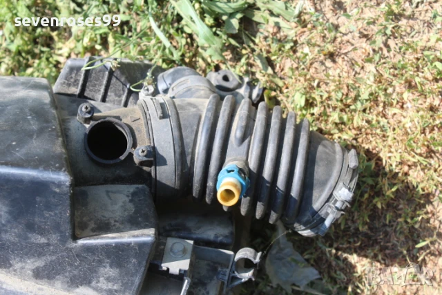 Филтърна кутия с маркуч Мазда 3 2008 2.3i 158hp Mazda 3 седан , снимка 3 - Части - 50659783