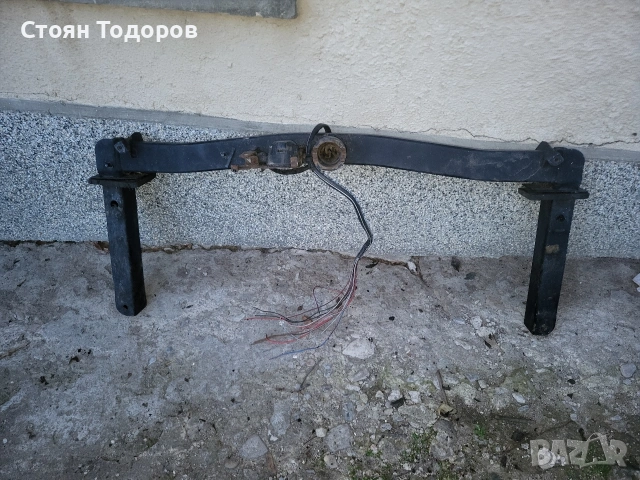 теглич за Audi A6, снимка 3 - Части - 53697171