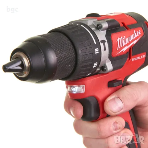 Milwaukee M18 CBLPD-422C, Акумулаторен винтоверт, 18 V, 60 Nm, 1800 об/мин, снимка 2 - Винтоверти - 49531718