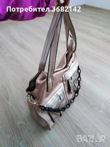 продавам  чанта, снимка 5 - Чанти - 47639363