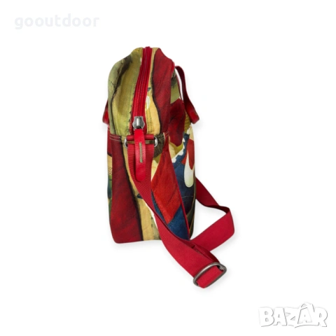 Nike Haute Shoe Print Club Bag, снимка 4 - Чанти - 53777905