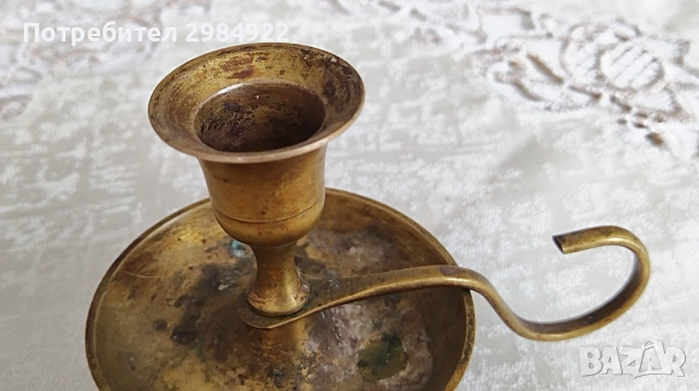 Свещник Chamberstick от 60-те години на миналия век, масивен месинг и занаятчийски импровизации, снимка 3 - Антикварни и старинни предмети - 53441802