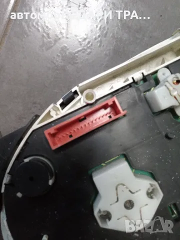 Уредно табло за Рено Лагуна 2002г, Дизел, снимка 3 - Части - 49760519