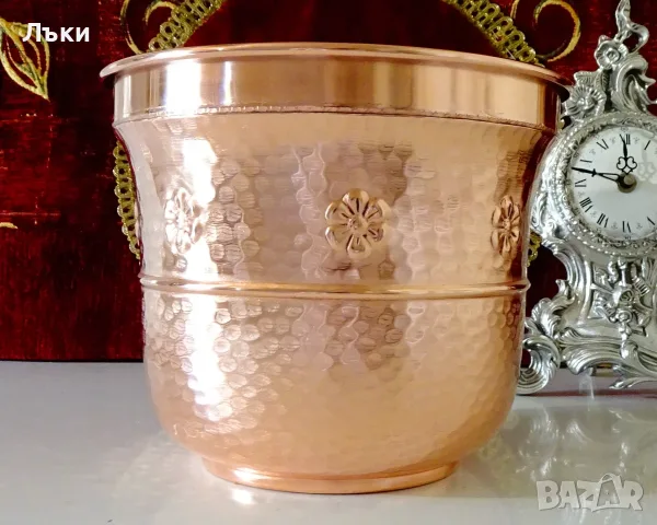 Медна шампаниера,ваза,чиста червена мед,цветя. 