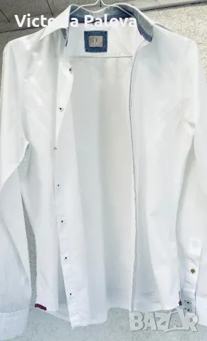 Белоснежна мъжка риза  Q1 ( златно копче), снимка 7 - Ризи - 47656462