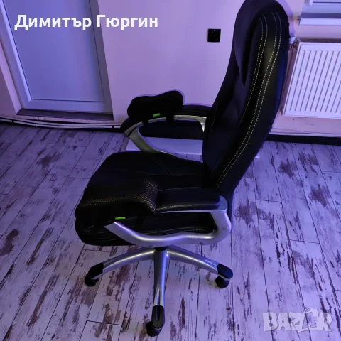 Ергономичен офис/геймърски стол (Много запазен / Без забележки), снимка 5 - Столове - 56185345
